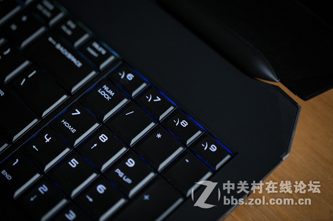 Alienware 17 R2，不负众望的游戏本