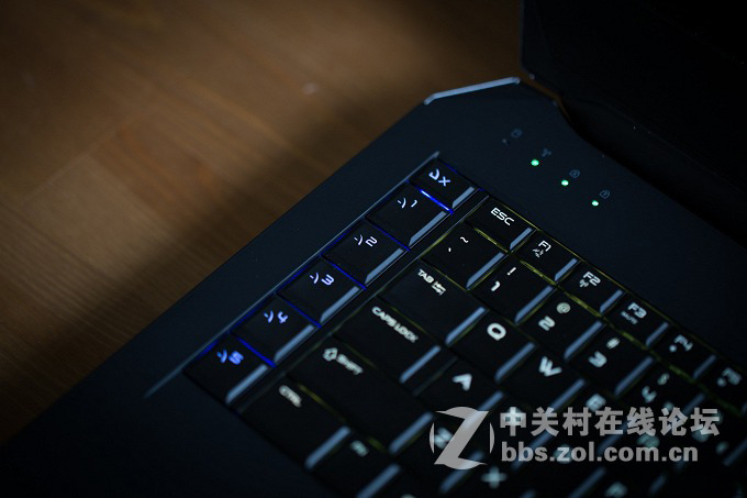Alienware 17 R2，不负众望的游戏本