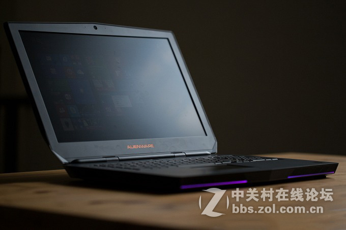 Alienware 17 R2，不负众望的游戏本