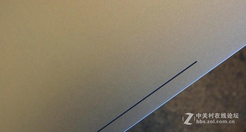 #约稿#Google笔记本真机被曝光，这也学苹果？千年老二学不得！