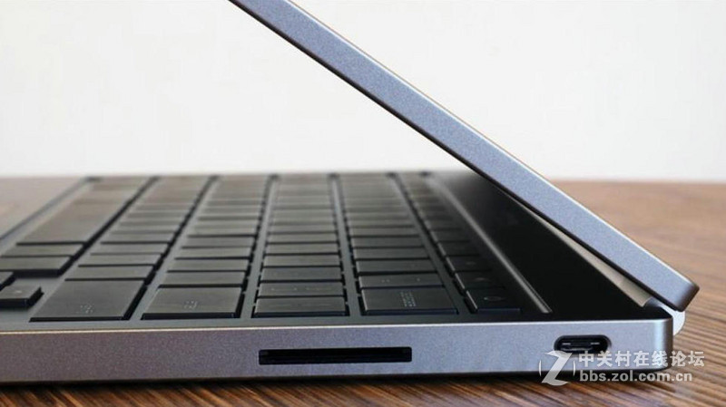 #约稿#Google笔记本真机被曝光，这也学苹果？千年老二学不得！