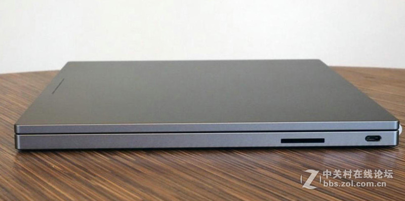 #约稿#Google笔记本真机被曝光，这也学苹果？千年老二学不得！