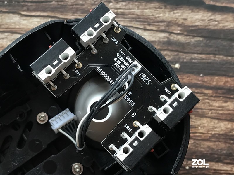 极限之轻：科学减重雷蛇Raver Viper毒蝰鼠标测评与拆解