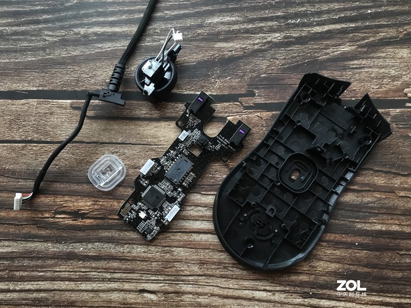 极限之轻：科学减重雷蛇Raver Viper毒蝰鼠标测评与拆解