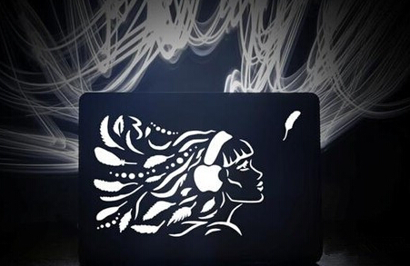 为你的MacBook定制独一无二的发光Logo
