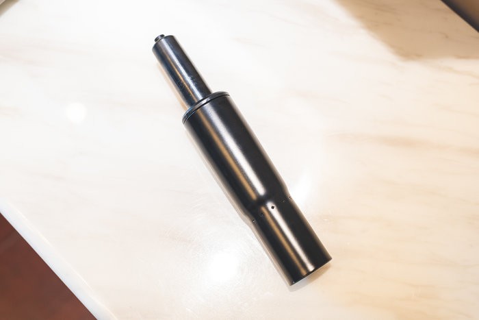 体验感受一把可以滑翔的办公椅