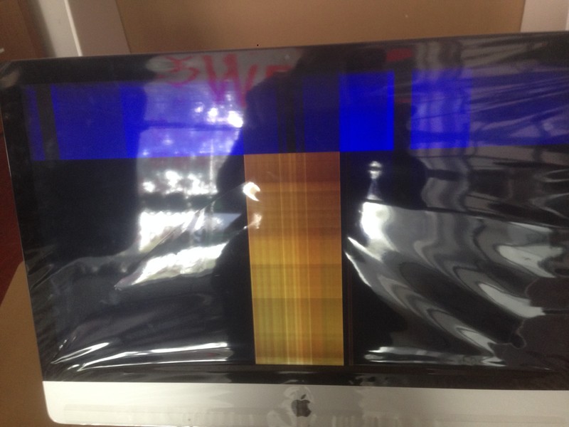 iMac27寸14年年初买的使用时间加一起差不多一个月左右就成这样了那位大神能帮我解惑