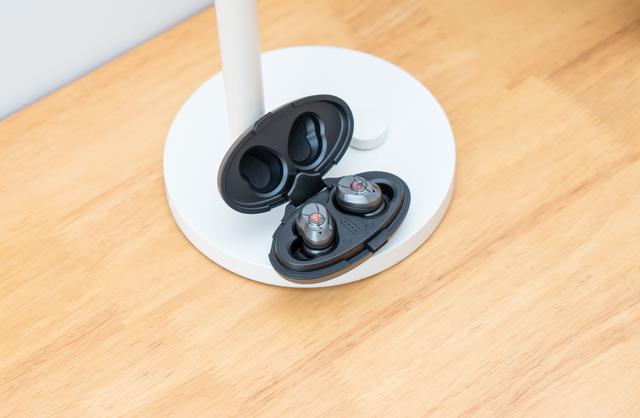 音质完虐AirPods，入手TWS 600的真香体验