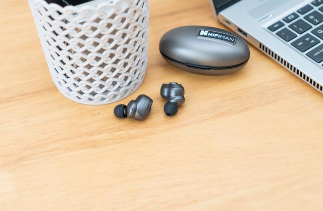 音质完虐AirPods，入手TWS 600的真香体验