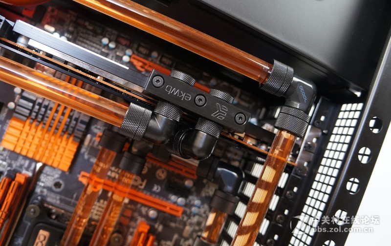 #我叫王小白⑥#  经典乌鸦4机箱MOD全水冷爆改