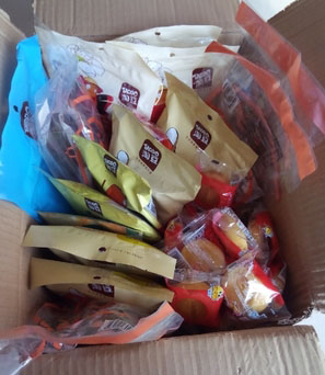 年关将至给家里屯点年货没钱也要任性