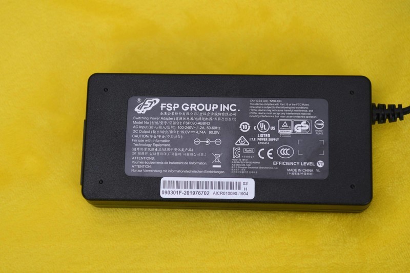 从内到外拆开看，机械革命CODE 01值不值得程序员选购？