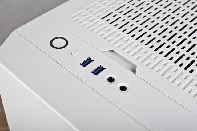 300元左右机箱应怎选？颜值与做工兼备爱国者破晓X元素版体验