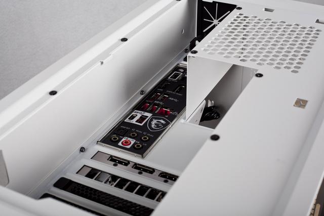 300元左右机箱应怎选？颜值与做工兼备爱国者破晓X元素版体验