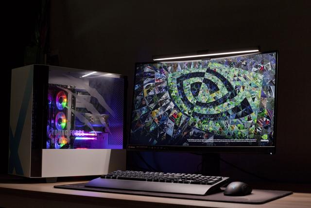 300元左右机箱应怎选？颜值与做工兼备爱国者破晓X元素版体验