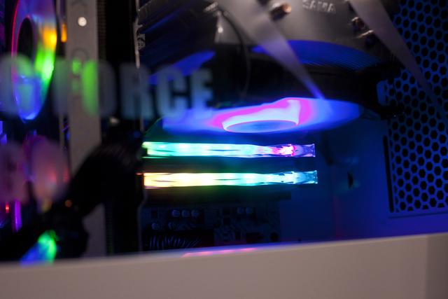 300元左右机箱应怎选？颜值与做工兼备爱国者破晓X元素版体验