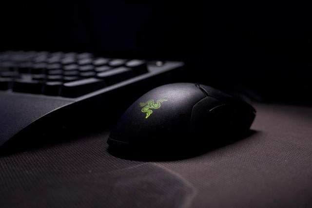 300元左右机箱应怎选？颜值与做工兼备爱国者破晓X元素版体验