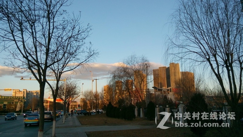 看看大神F1的拍摄效果，上几张8297拍的照片。