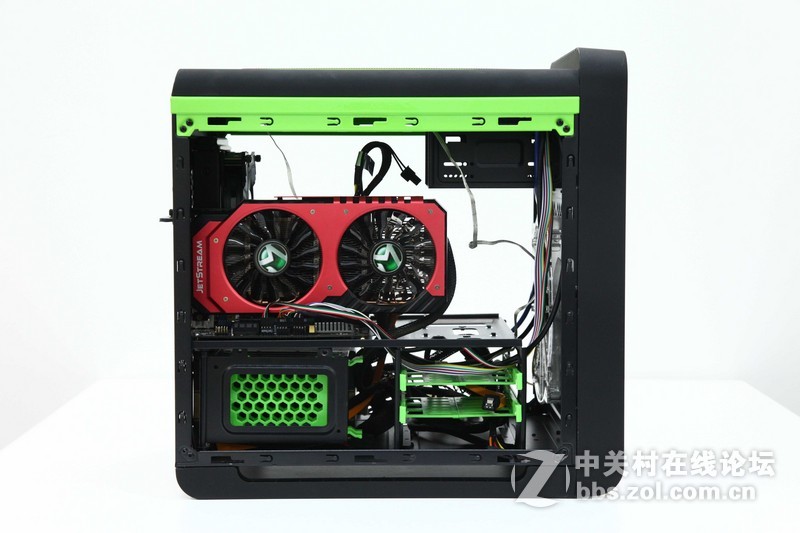 【灯控最爱】GTX960JetStream+碳立方+海魔120=光影魔术手，温度噪音大考验！！