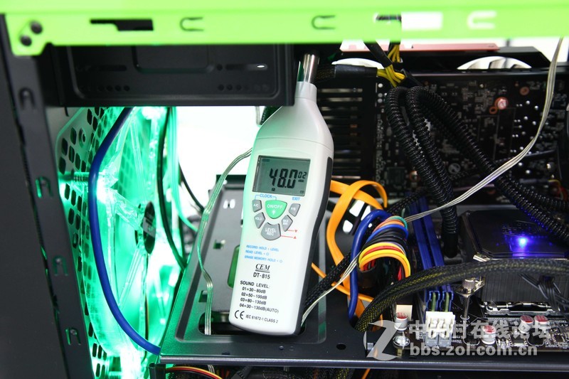 【灯控最爱】GTX960JetStream+碳立方+海魔120=光影魔术手，温度噪音大考验！！