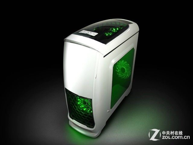 “duang！”蜂巢机箱光污染上演“绿灯侠”