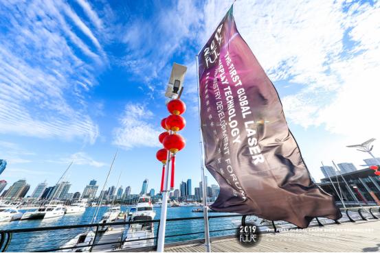 144项数据对比激光电视完胜，护眼效果比纸质书还高