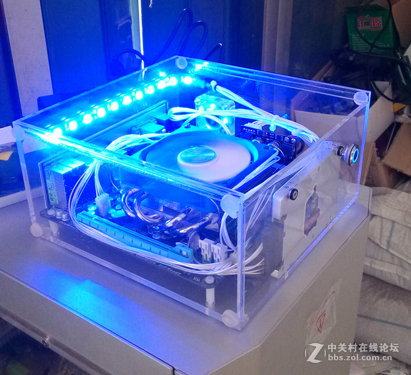 巴掌大有机玻璃小箱简单改造HTPC简介