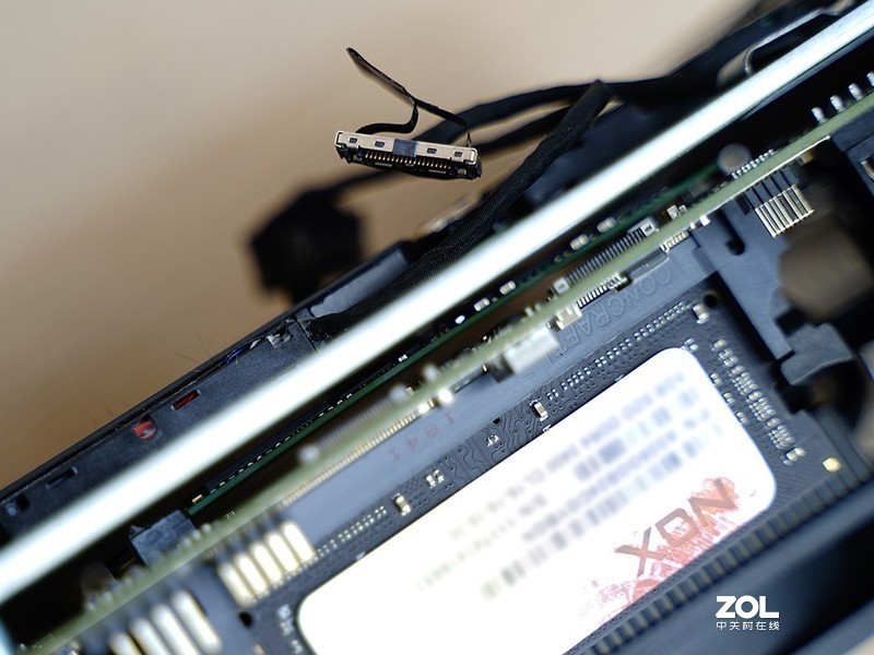 小空间PC桌面方案的终章：入手M9PeGn插满存储接口，顺便晒晒mini桌面环境