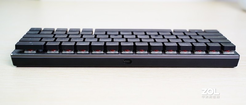 小空间PC桌面方案的终章：入手M9PeGn插满存储接口，顺便晒晒mini桌面环境