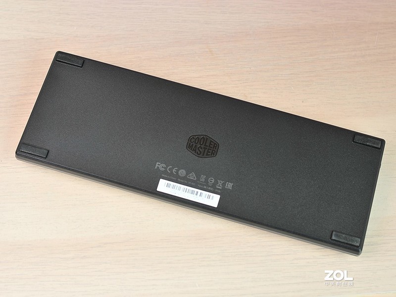 小空间PC桌面方案的终章：入手M9PeGn插满存储接口，顺便晒晒mini桌面环境