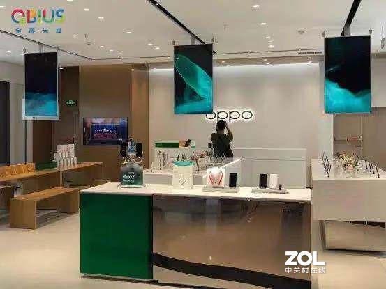 QBIUS光子屏不小心装反面，却打开了新彩蛋，黑科技太强大