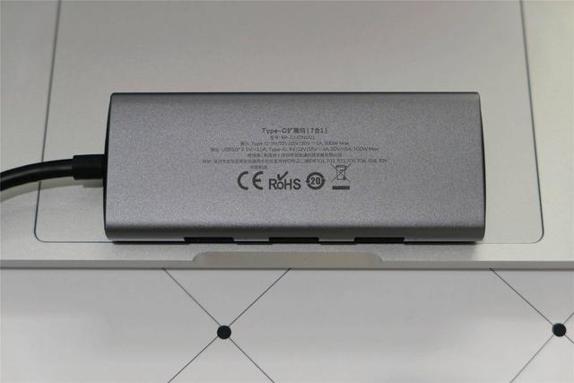 轻薄本败于接口太少？RAVPOWER 七合一扩展坞：你说啥？