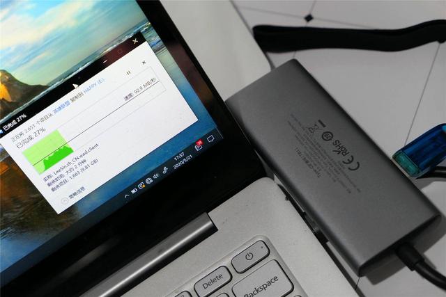 轻薄本败于接口太少？RAVPOWER 七合一扩展坞：你说啥？