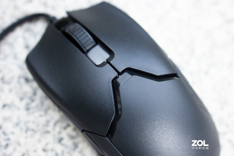 超轻的顶级鼠标体验：Razer Viper毒蝰电竞鼠标