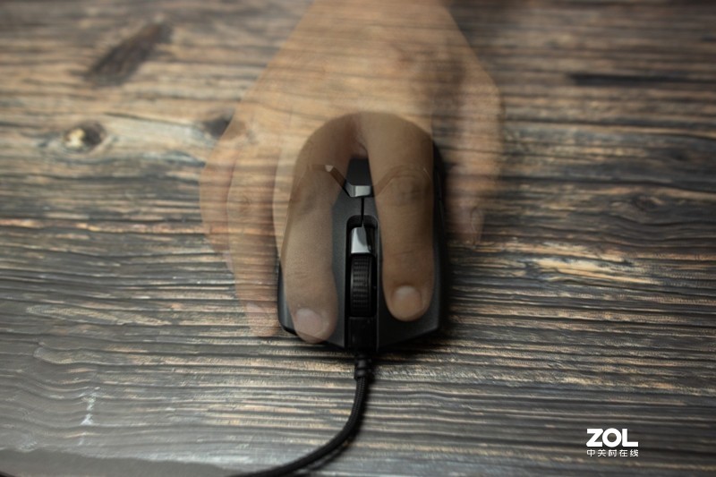 超轻的顶级鼠标体验：Razer Viper毒蝰电竞鼠标