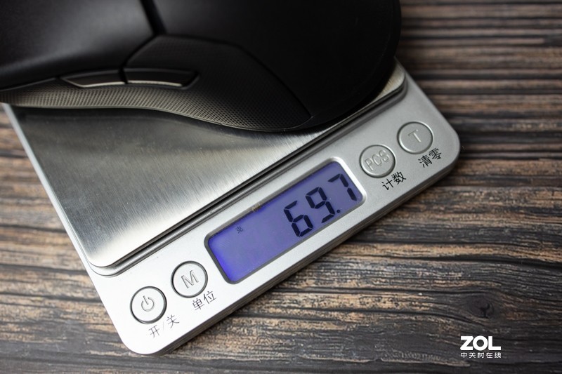 超轻的顶级鼠标体验：Razer Viper毒蝰电竞鼠标