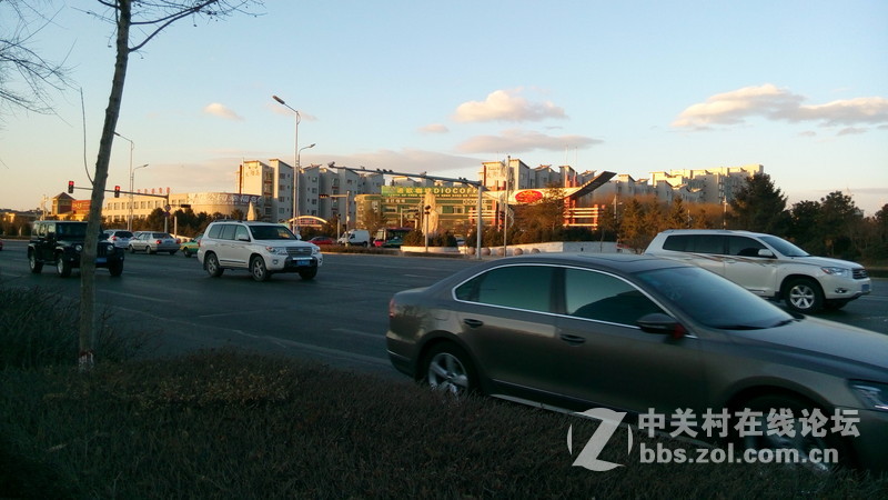 看看大神F1的拍摄效果，上几张8297拍的照片。