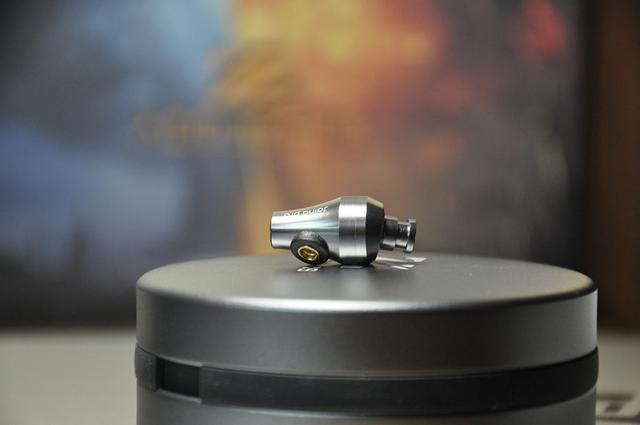 999元“山寨”谢兰图、IE800S，极小众耳塞小吉安娜鉴赏