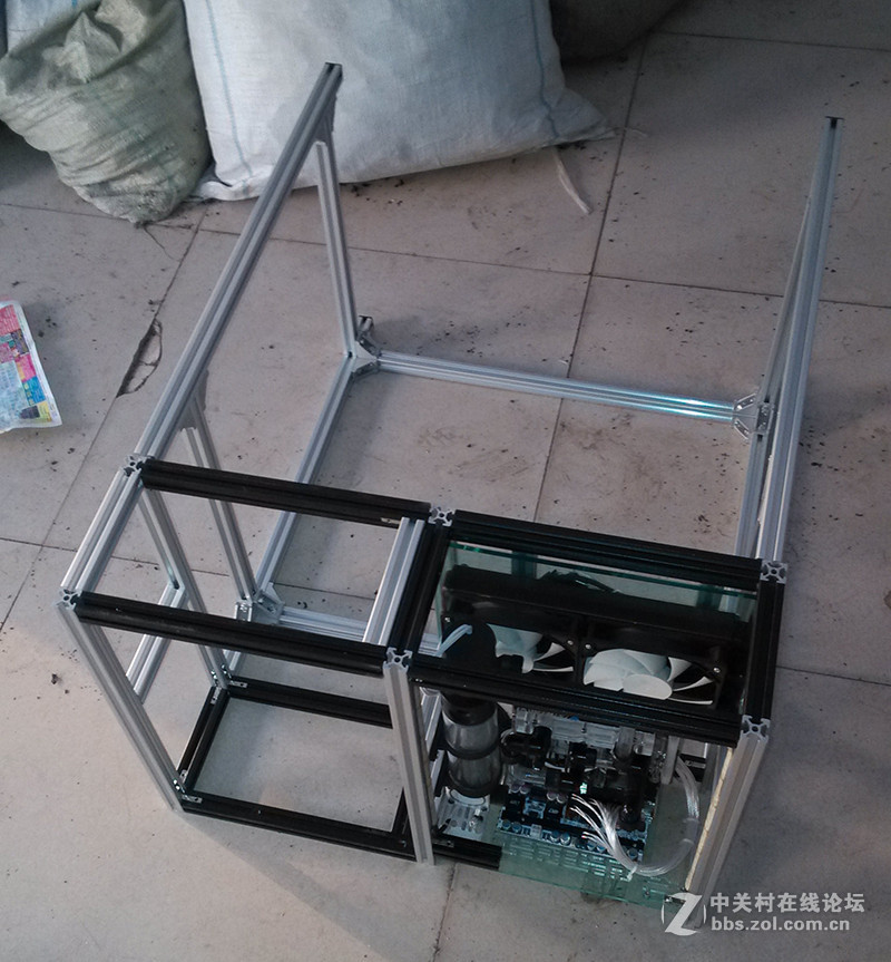 简单打造HTPC迷你机桌/桌机/桌箱一体