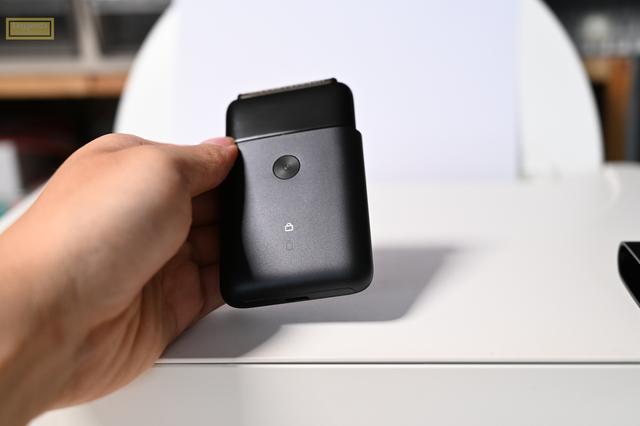 轻巧耐用，还能冲洗，米家电动剃须刀体验