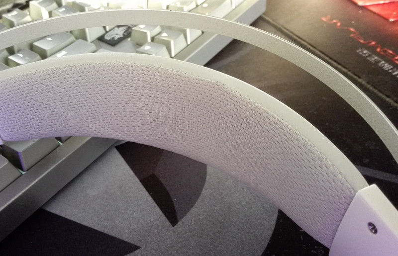 时尚时尚最时尚，闪瞎眼的外设