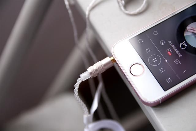 有颜值，亦有细腻之声，兴戈 洛神EM2耳机体验