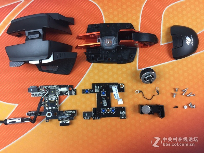 国外品牌也有性价比！骨伽700M电竞鼠标拆解