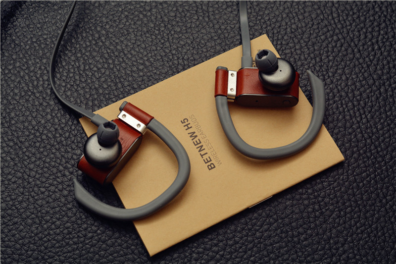 无损音乐的黄金搭档，八头牛蓝牙耳机手环播放组合体验