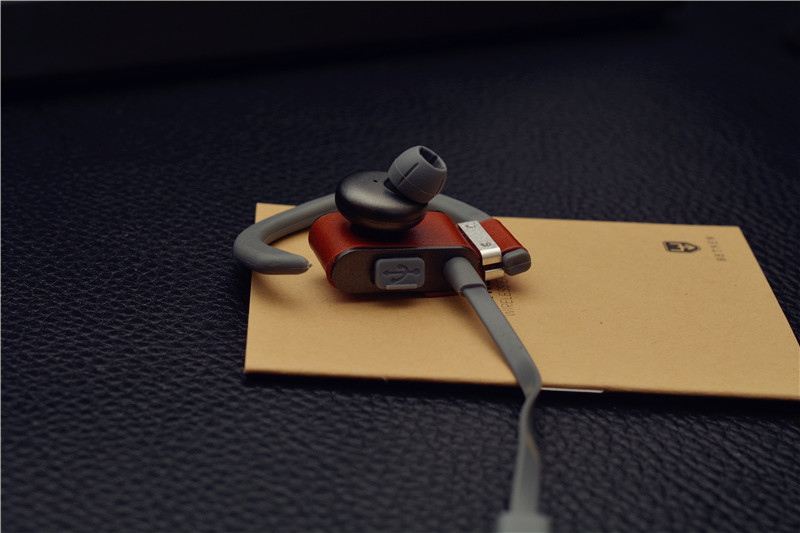 无损音乐的黄金搭档，八头牛蓝牙耳机手环播放组合体验