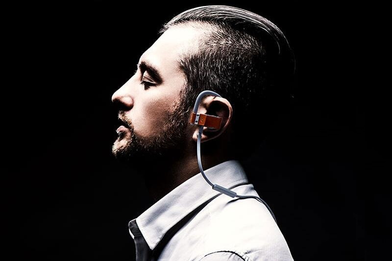 无损音乐的黄金搭档，八头牛蓝牙耳机手环播放组合体验