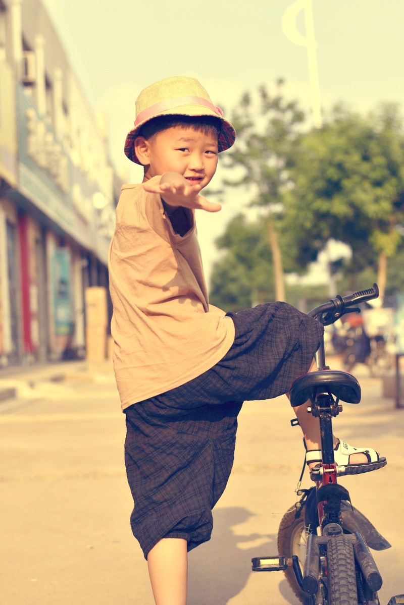 《阳光少年》 D7200+50 1.8