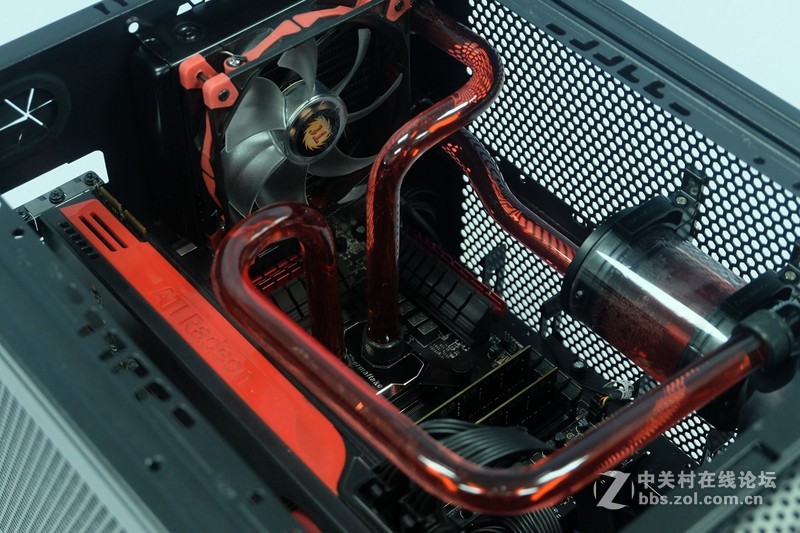 小机箱能大做文章，Tt V21安装水冷系统！~
