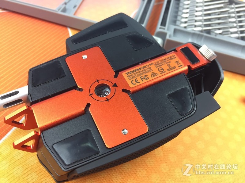 国外品牌也有性价比！骨伽700M电竞鼠标拆解