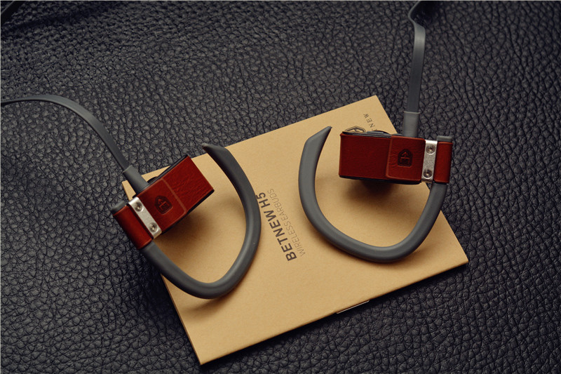 无损音乐的黄金搭档，八头牛蓝牙耳机手环播放组合体验